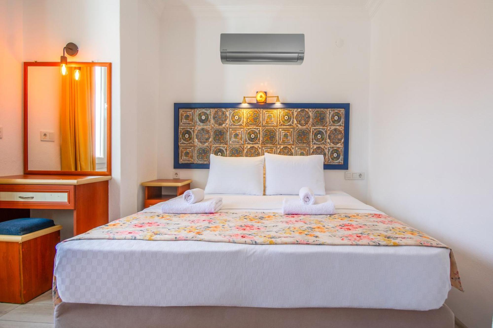 Oezguem Suite Otel Datça Kültér fotó