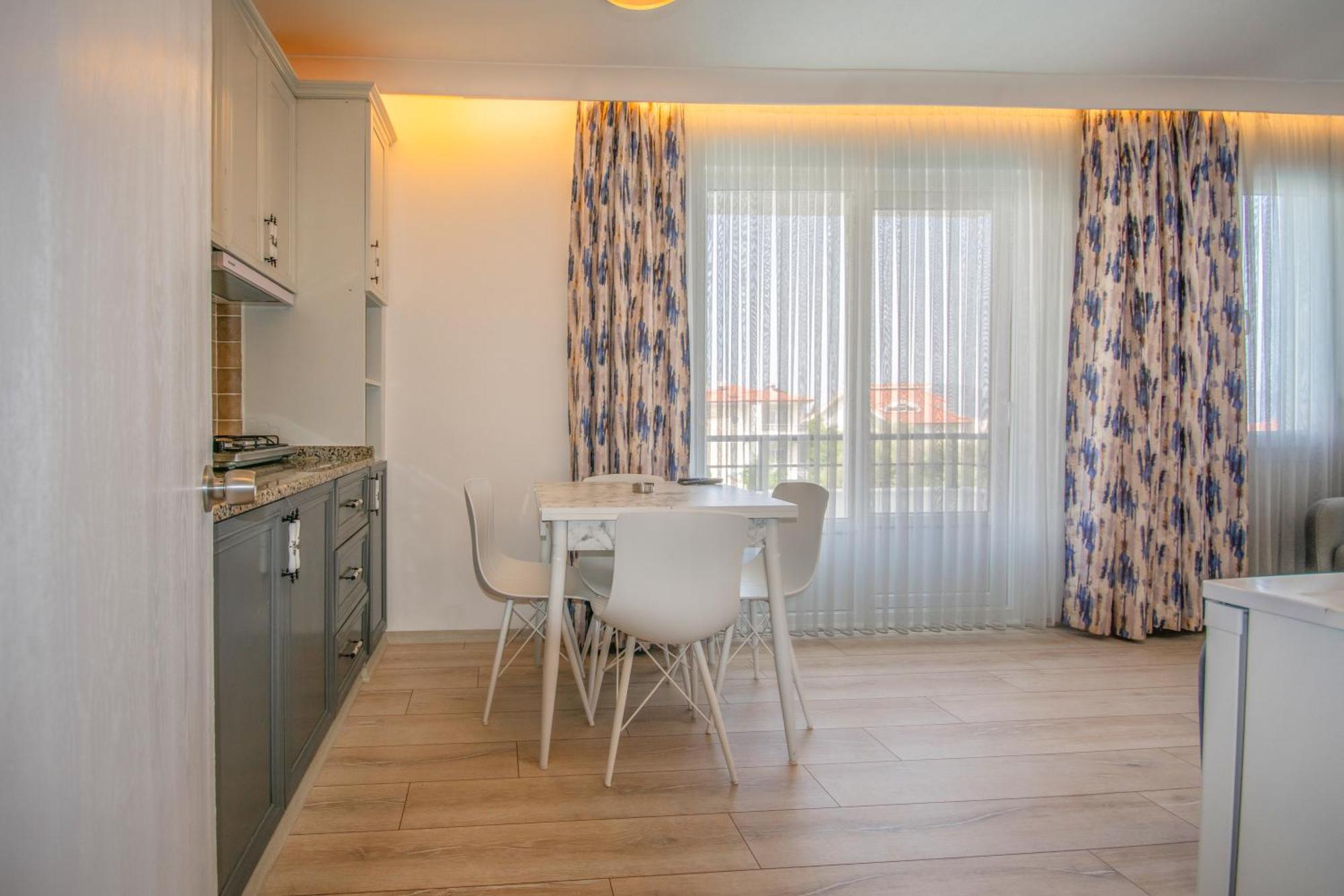 Oezguem Suite Otel Datça Kültér fotó